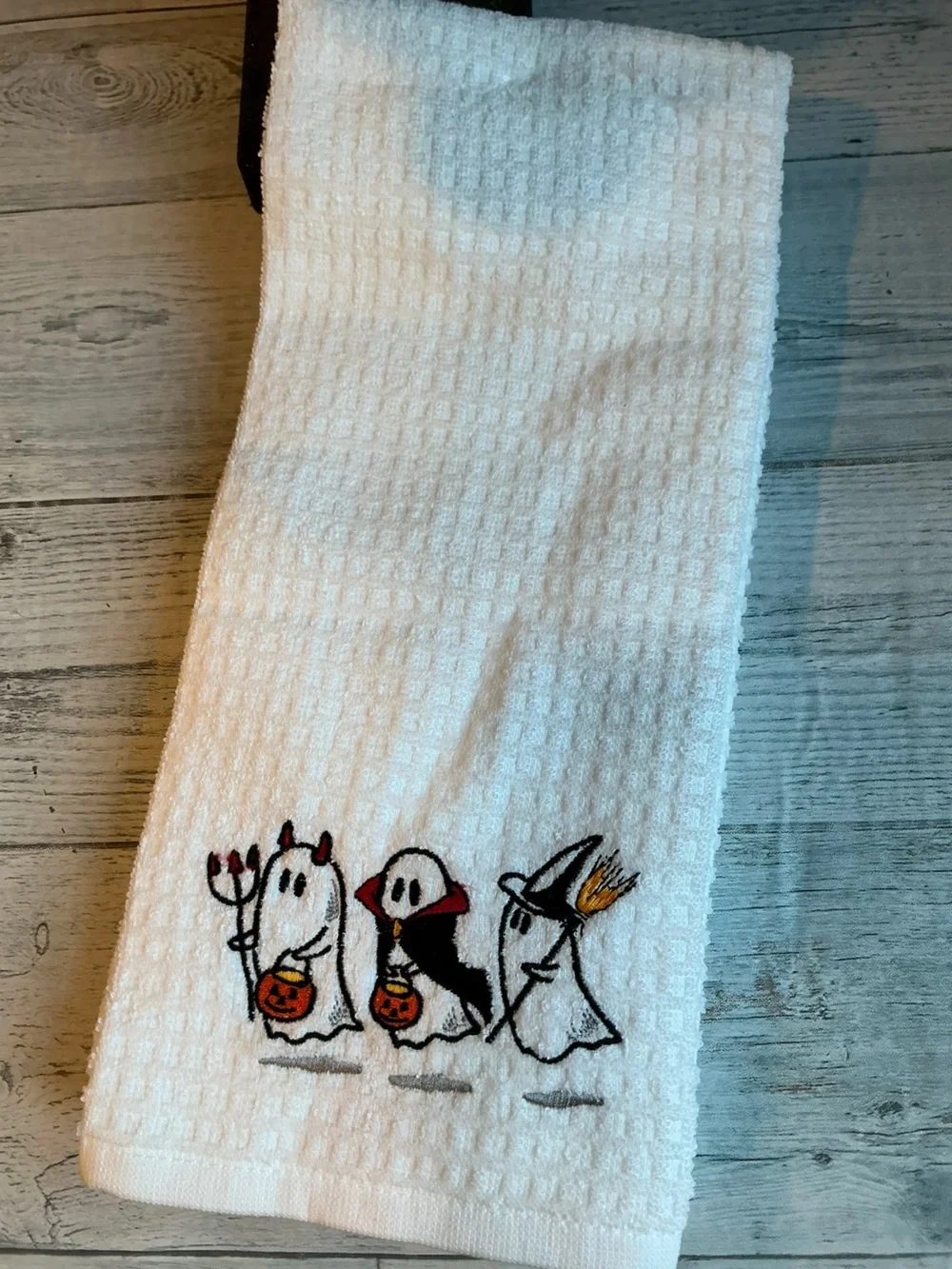 Isaac Mizrahi New York 2Pc Ghost Pals Embroidery Kitchen Towel-18×27.5